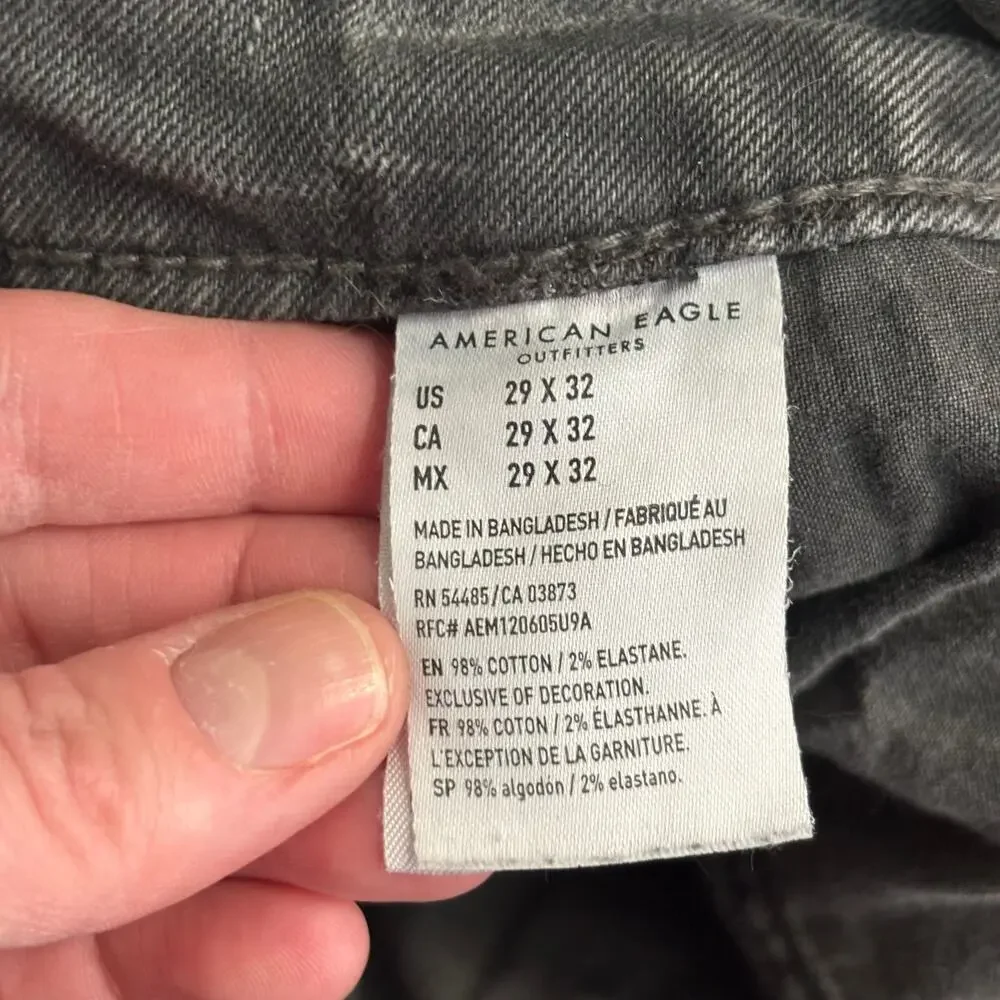 American Eagle Jeans Mens 29x32 Next Level Flex Stacked Destroyed Ripped‎ Torn